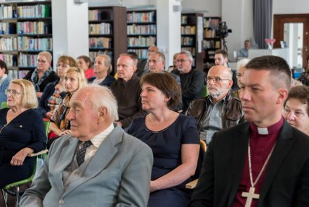 Uroczystość upamiętnienia mjra Adolfa Pilcha - prelekcja w Miejskiej Bibliotece Publicznej im. J. Śniegonia